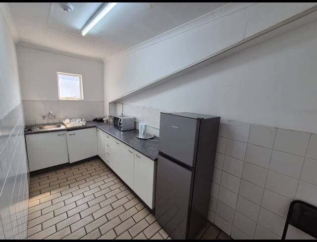 1,586M² WAREHOUSE TO LET IN ROODEKOP